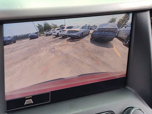 Used 2023 GMC Acadia SLT AWD/4WD image 30