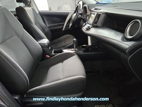 Used 2018 Toyota RAV4 XLE image 21