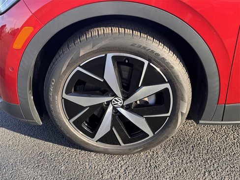 Used 2023 Volkswagen ID.4 Pro S image 9