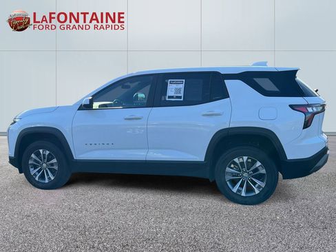 Used 2025 Chevrolet Equinox LT image 4