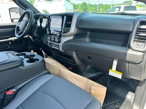 New 2026 RAM 4500 Tradesman w/ Chrome Appearance Group AWD/4WD image 5