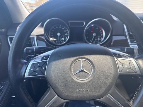 Used 2015 Mercedes-Benz ML 350 4MATIC image 35