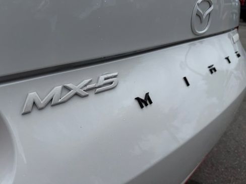 Used 2018 MAZDA MX-5 Miata Grand Touring RWD image 24