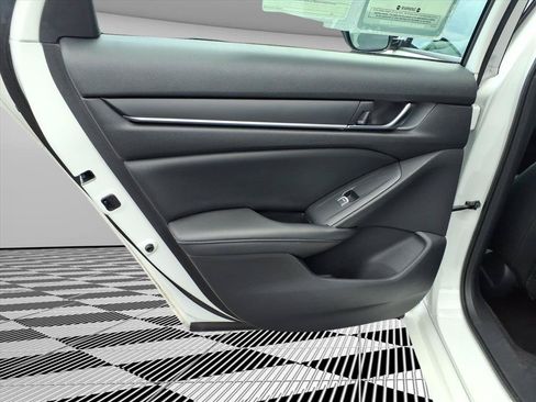 Used 2022 Honda Accord Sport Special Edition image 22