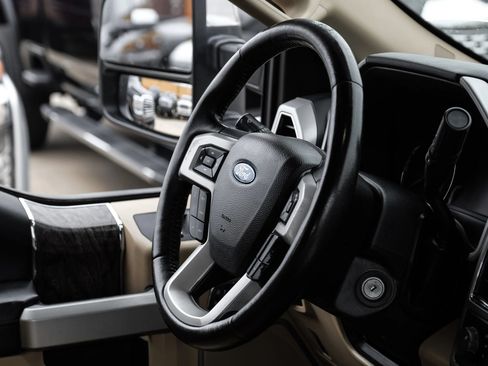 Used 2019 Ford F250 Lariat w/ Chrome Package AWD/4WD image 20