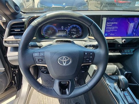 Used 2024 Toyota Crown w/ Advanced Technology Package AWD/4WD image 4