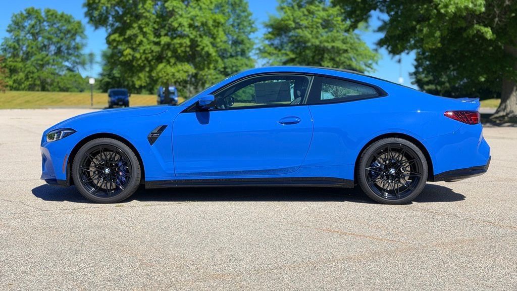 New 2027 BMW M4 Coupe w/ Executive Package RWD image 3