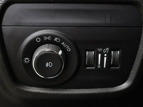 Used 2023 Jeep Grand Cherokee L Limited AWD/4WD image 46