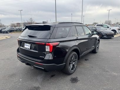 New 2026 Ford Explorer ST-Line w/ ST-Line Street Pack