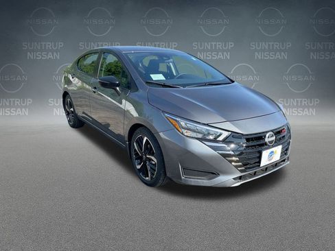 New 2025 Nissan Versa SR w/ Trunk Package image 17