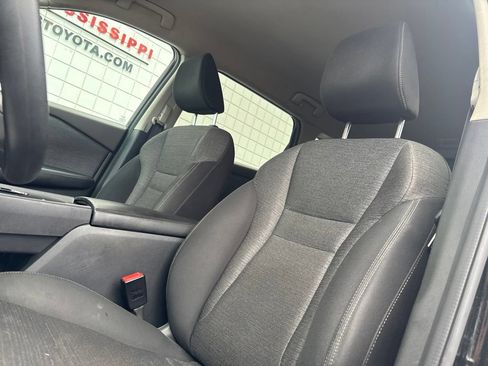 Used 2021 Nissan Rogue S FWD image 10