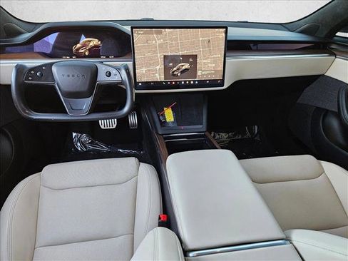 Used 2022 Tesla Model S image 16