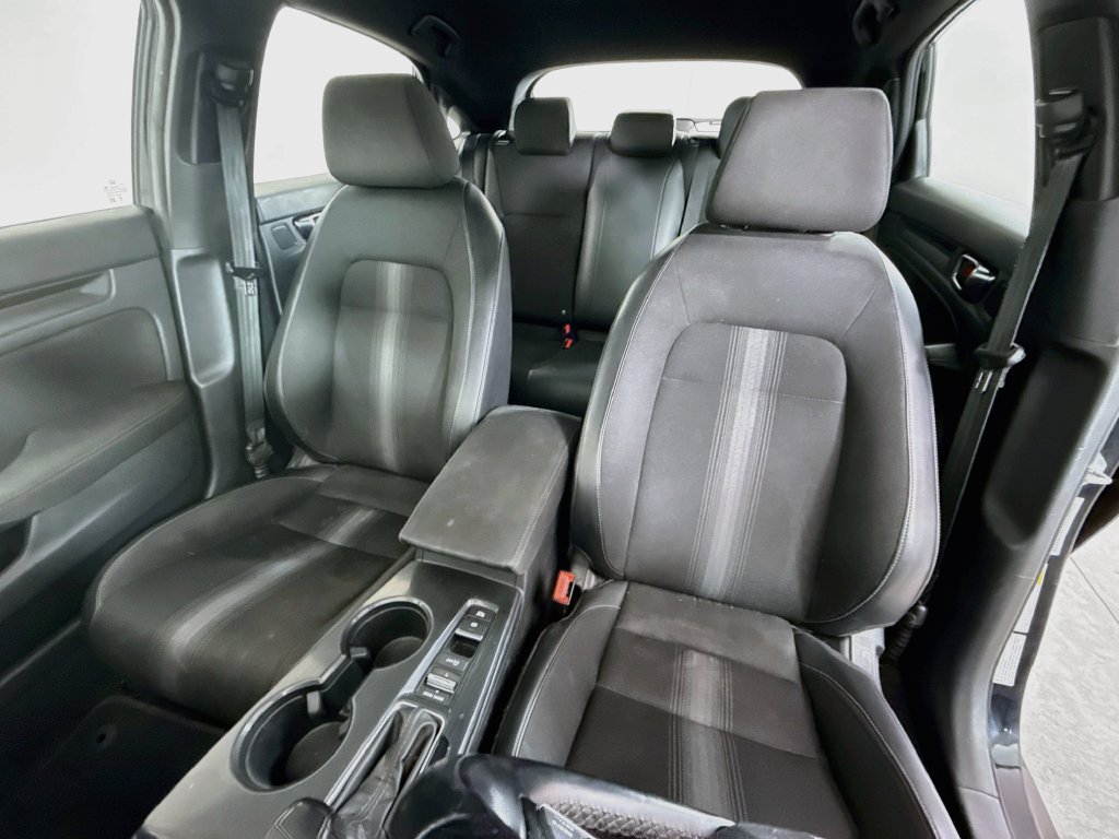 Used 2025 Honda Civic Sport image 11