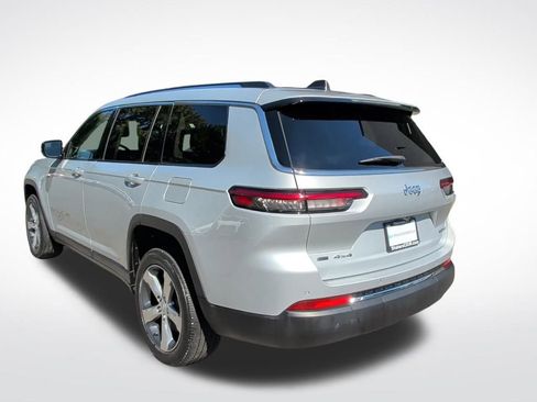 Certified 2022 Jeep Grand Cherokee L Limited image 3