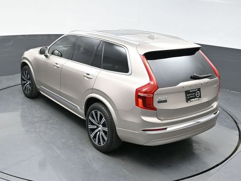 Used 2024 Volvo XC90 B5 Core image 24