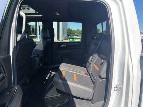Used 2025 GMC Sierra 2500 AT4 AWD/4WD image 26