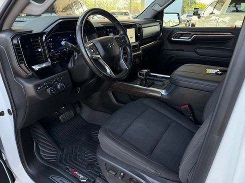Used 2024 Chevrolet Silverado 1500 RST AWD/4WD image 10