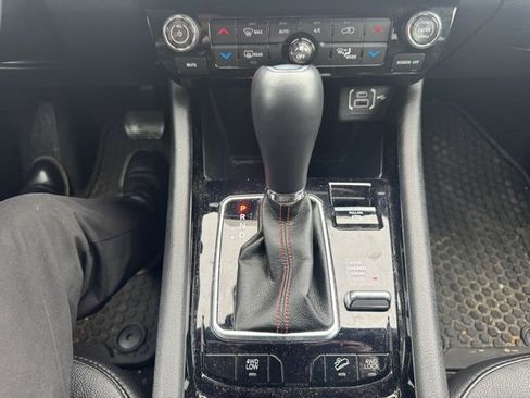 Used 2023 Jeep Compass Trailhawk w/ Trailhawk Convenience Group image 24