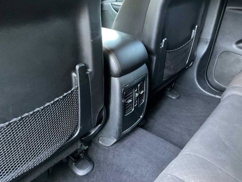 Used 2021 Jeep Grand Cherokee Laredo RWD image 25