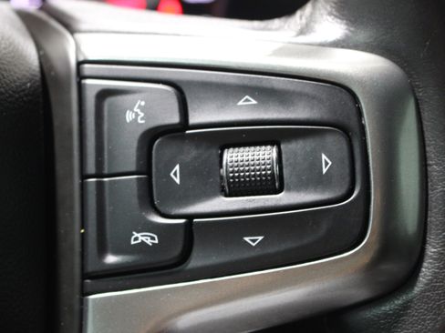 Used 2022 Chevrolet Silverado 2500 LTZ w/ LTZ Convenience Package AWD/4WD image 12