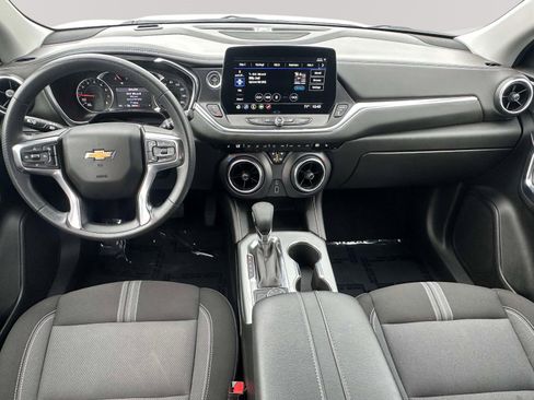 Used 2025 Chevrolet Blazer LT AWD/4WD image 7