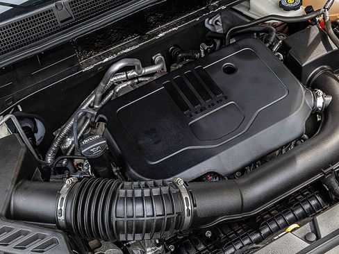 Used 2023 GMC Acadia SLT w/ LPO, Floor Liner Package image 30