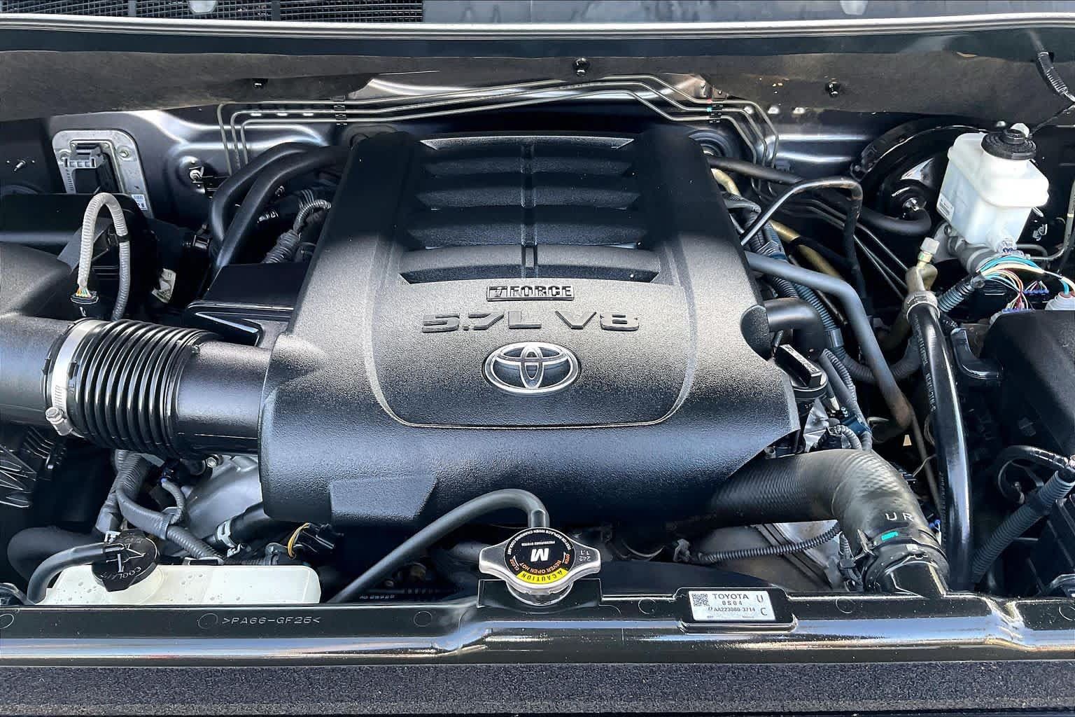 Used 2017 Toyota Tundra SR5 w/ TRD Off Road Package AWD/4WD image 30