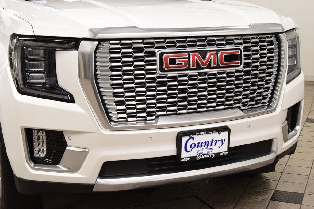 Used 2024 GMC Yukon Denali AWD/4WD image 13