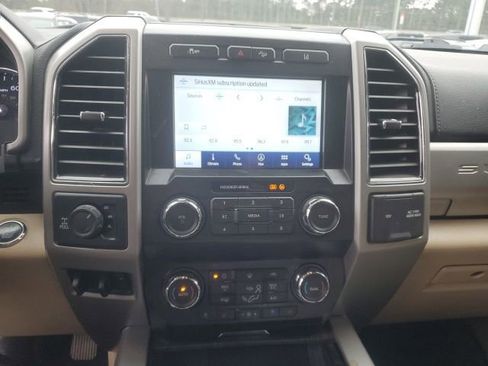 Used 2020 Ford F250 Lariat w/ Lariat Ultimate Package image 5