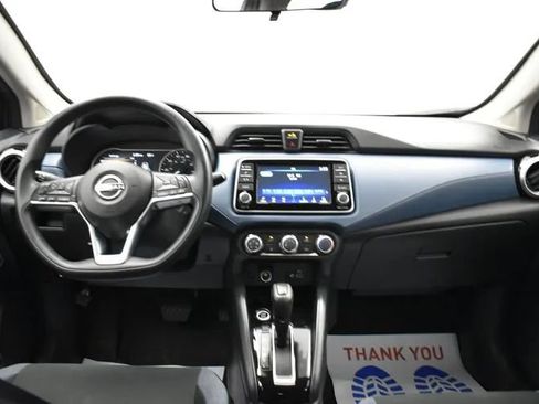 Used 2025 Nissan Versa SV FWD image 18