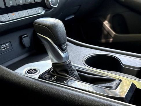 Certified 2024 Nissan Altima 2.5 SV FWD image 12