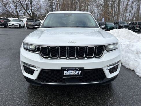 Certified 2023 Jeep Grand Cherokee Limited image 3