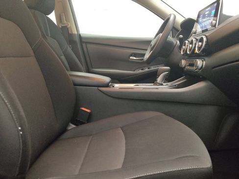 Used 2024 Nissan Sentra SV FWD image 21