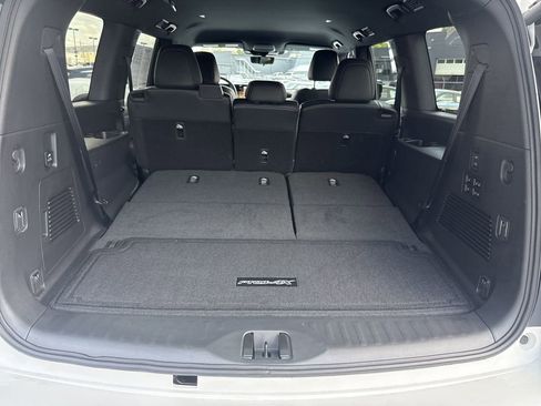 Used 2025 Nissan Armada PRO-4X image 20
