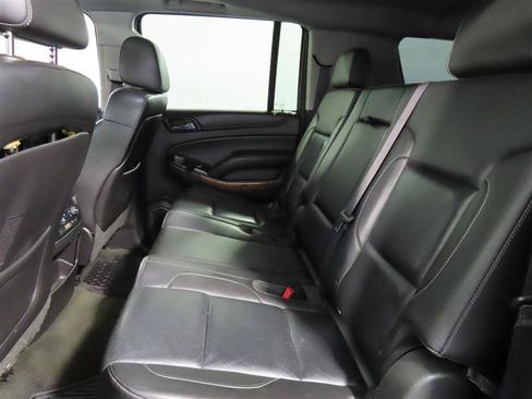 Used 2015 Chevrolet Suburban LTZ AWD/4WD image 31