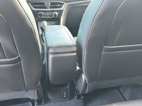Used 2024 Buick Encore GX Sport Touring FWD image 19