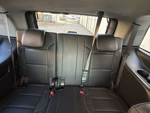 Used 2018 Chevrolet Tahoe LT AWD/4WD image 28