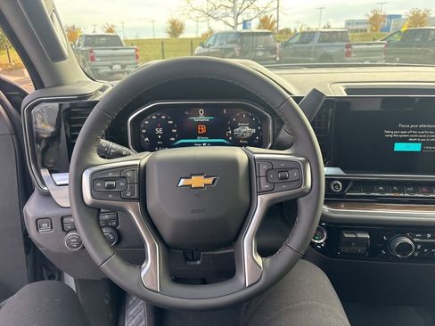 New 2026 Chevrolet Silverado 1500 LT image 18