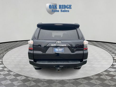 Used 2018 Toyota 4Runner SR5 Premium image 6