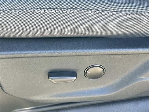 New 2025 Ford F150 XL w/ Equipment Group 103A High image 18