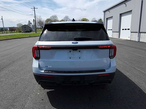New 2026 Ford Explorer ST-Line w/ ST-Line Street Pack AWD/4WD image 7