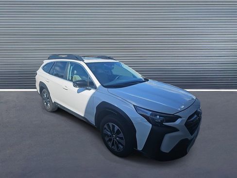 Certified 2023 Subaru Outback Limited image 11