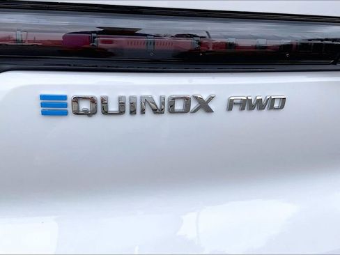 New 2026 Chevrolet Equinox EV LT AWD/4WD image 9