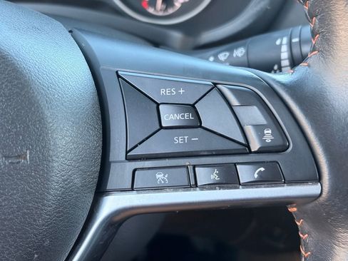 Used 2022 Nissan Sentra SR w/ Electronics Package FWD image 29