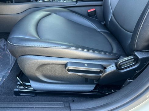 Used 2016 MINI Cooper Clubman 4dr HB image 14