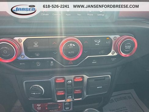 Used 2022 Jeep Gladiator Rubicon w/ LED Lighting Group AWD/4WD image 21