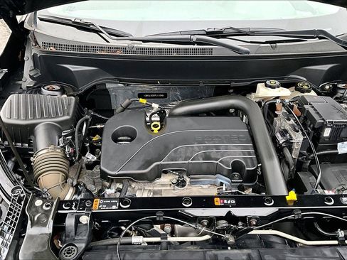 Used 2023 GMC Terrain AT4 image 10