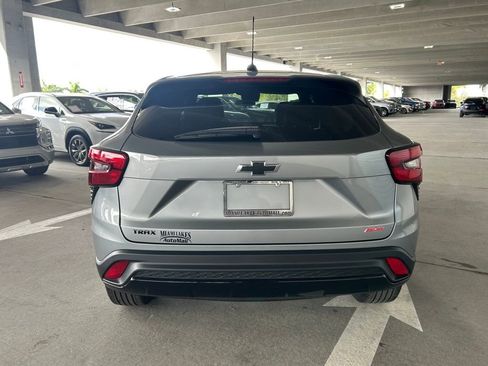 Used 2024 Chevrolet Trax RS w/ Driver Confidence Package image 4