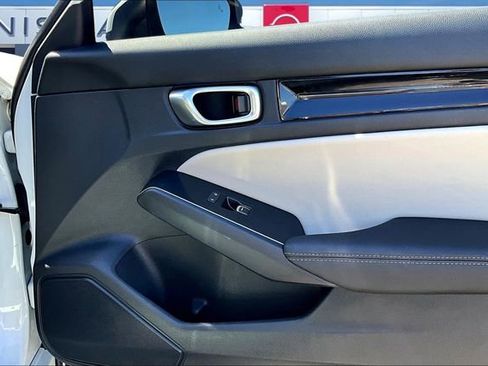 Used 2023 Honda Civic Touring image 26