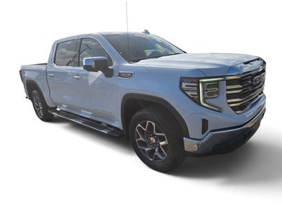 New 2026 GMC Sierra 1500 SLT w/ SLT Premium Package